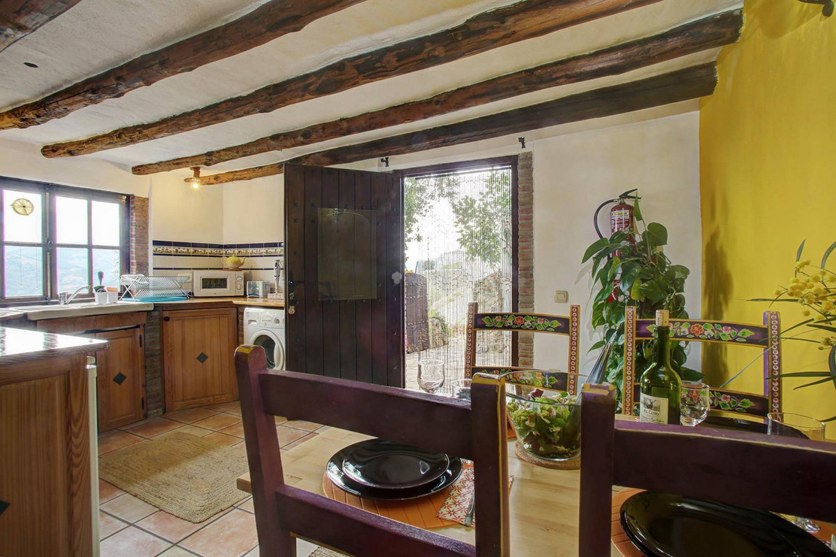 Se vende Edificio residencial de 3 dormitorios en Costa Del Sol, Málaga, España