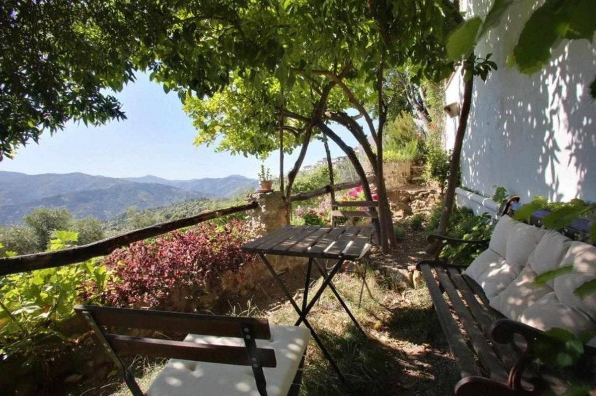 Se vende Edificio residencial de 3 dormitorios en Costa Del Sol, Málaga, España