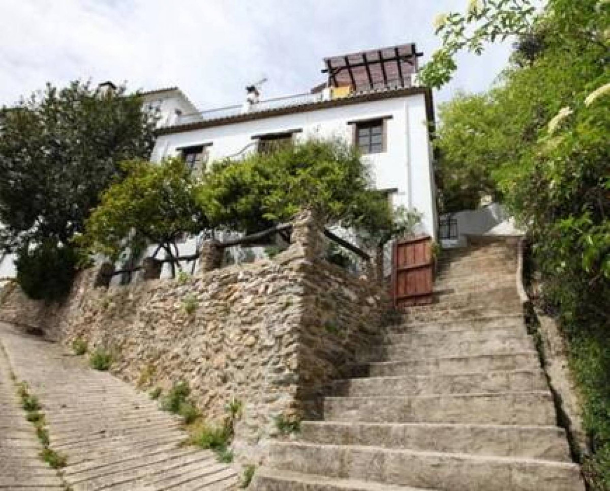 Se vende Edificio residencial de 3 dormitorios en Costa Del Sol, Málaga, España