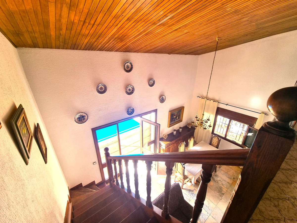 4 Bed Townhouse for sale in Cortes De La Frontera Costa Del Sol, Málaga, Spain