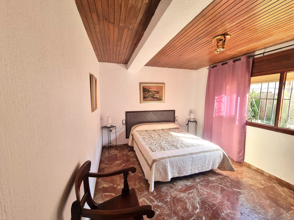4 Bed Townhouse for sale in Cortes De La Frontera Costa Del Sol, Málaga, Spain
