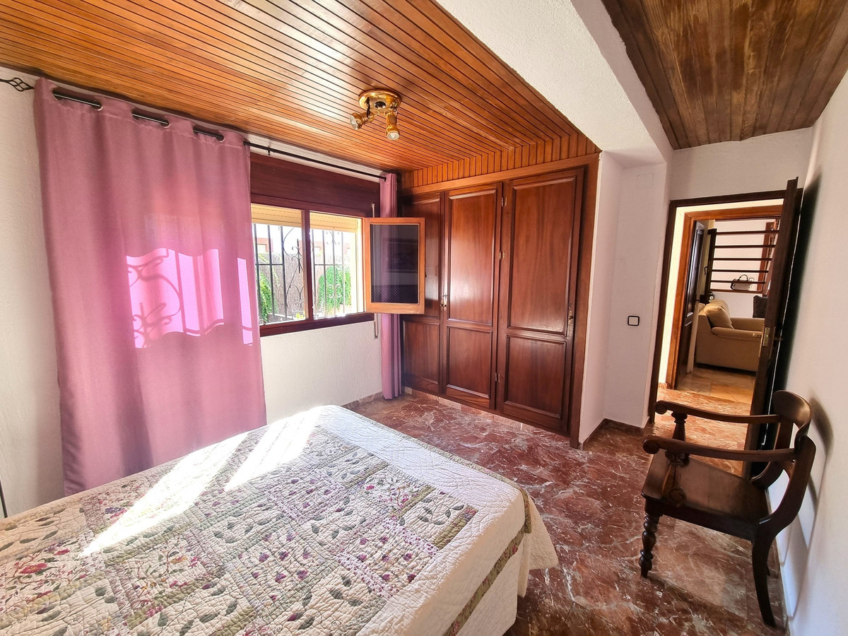 4 Bed Townhouse for sale in Cortes De La Frontera Costa Del Sol, Málaga, Spain