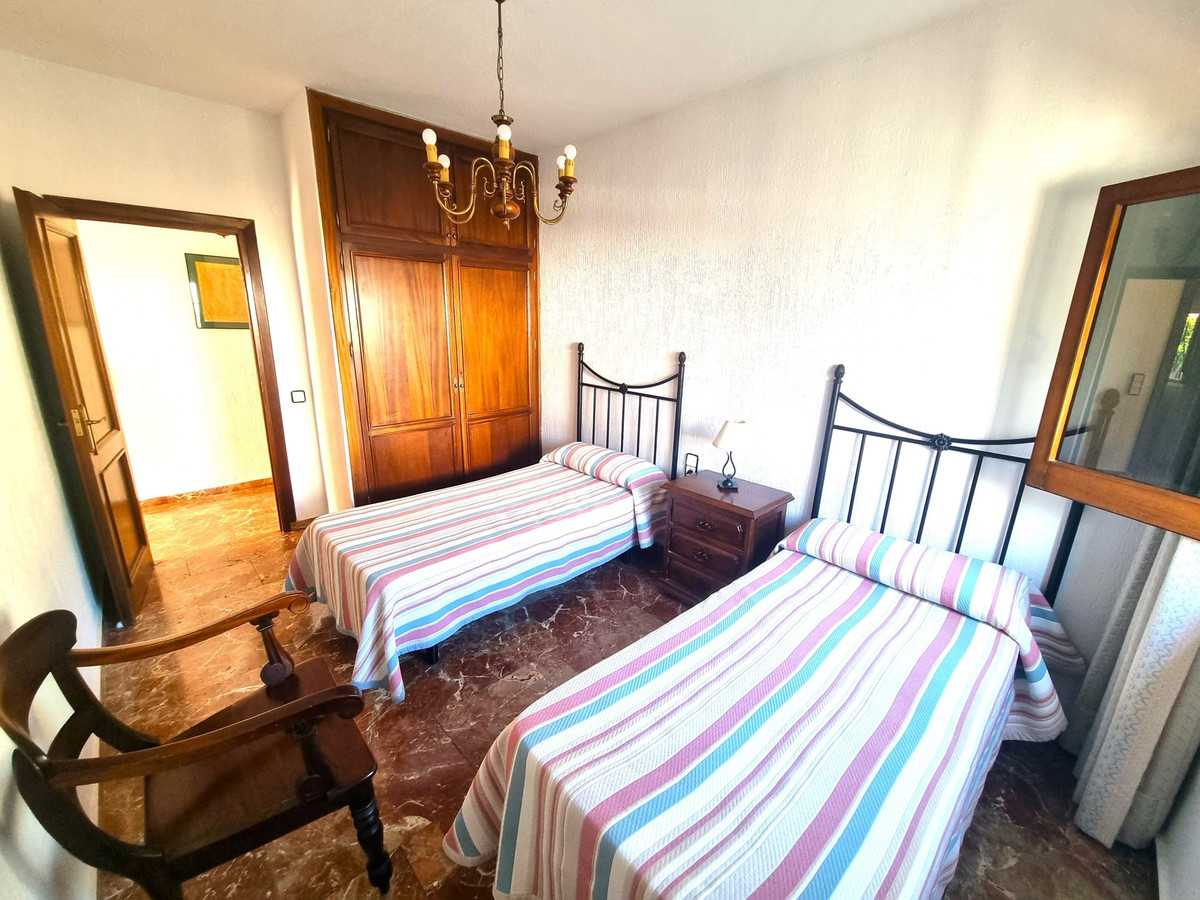 4 Bed Townhouse for sale in Cortes De La Frontera Costa Del Sol, Málaga, Spain