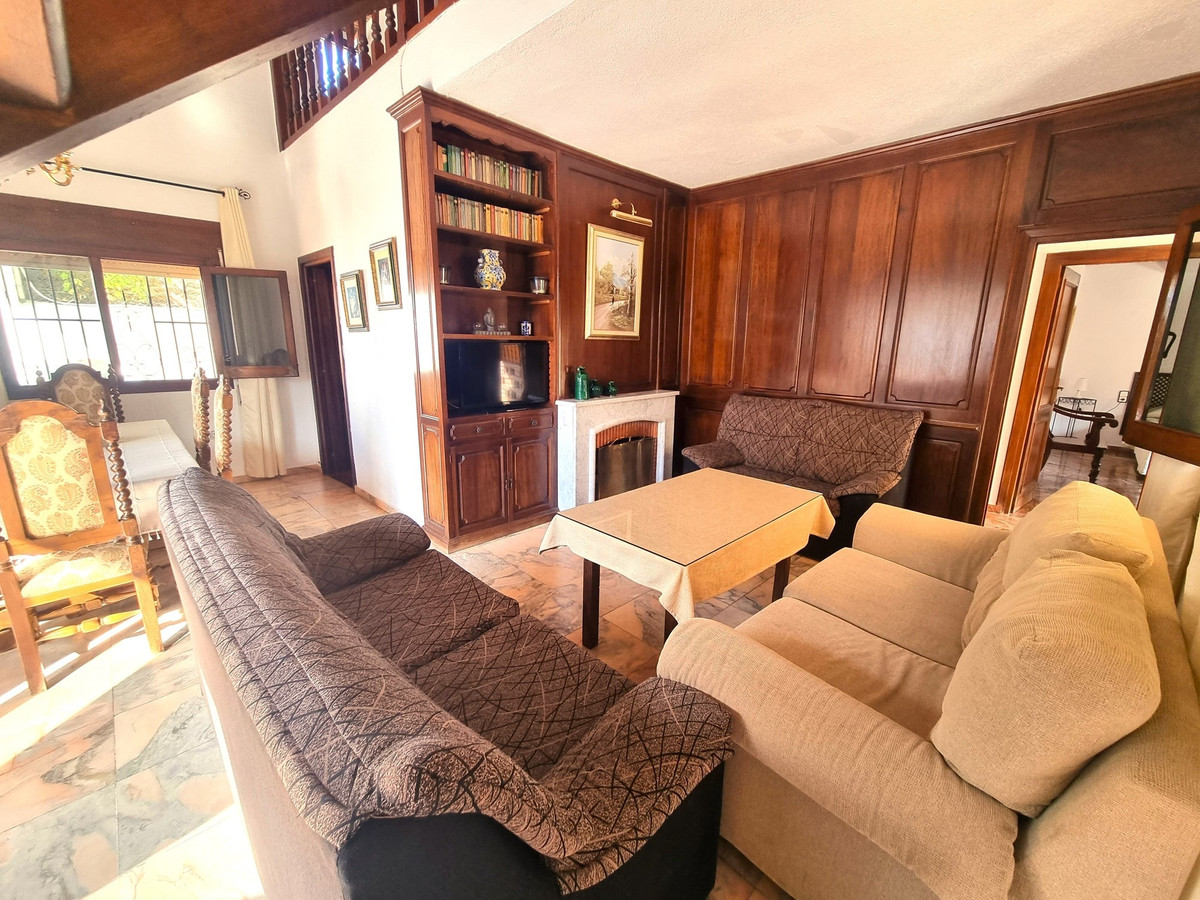4 Bed Townhouse for sale in Cortes De La Frontera Costa Del Sol, Málaga, Spain