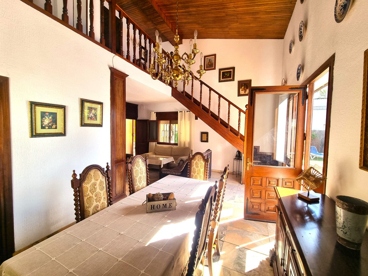 4 Bed Townhouse for sale in Cortes De La Frontera Costa Del Sol, Málaga, Spain