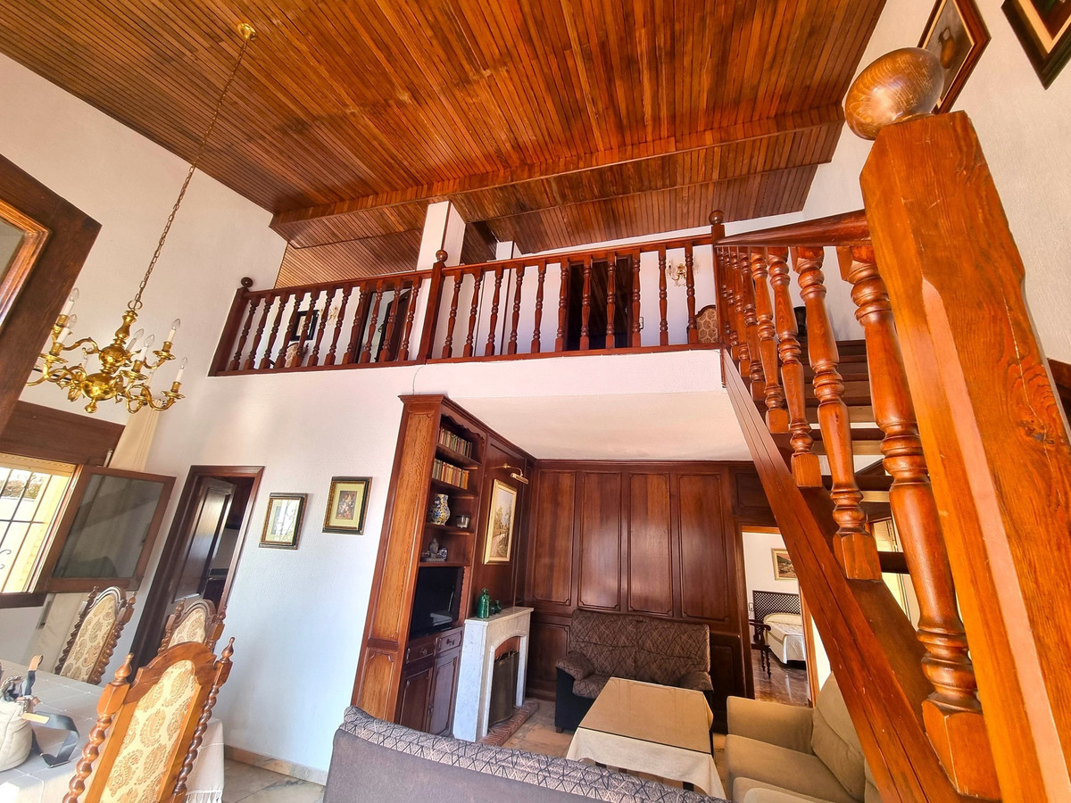 4 Bed Townhouse for sale in Cortes De La Frontera Costa Del Sol, Málaga, Spain