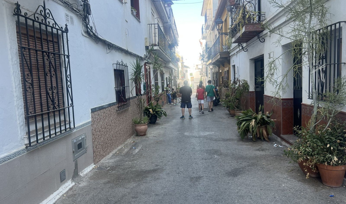 6 Bed Townhouse for sale in Marbella Costa Del Sol, Málaga, Spain