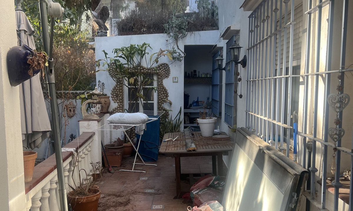 6 Bed Townhouse for sale in Marbella Costa Del Sol, Málaga, Spain