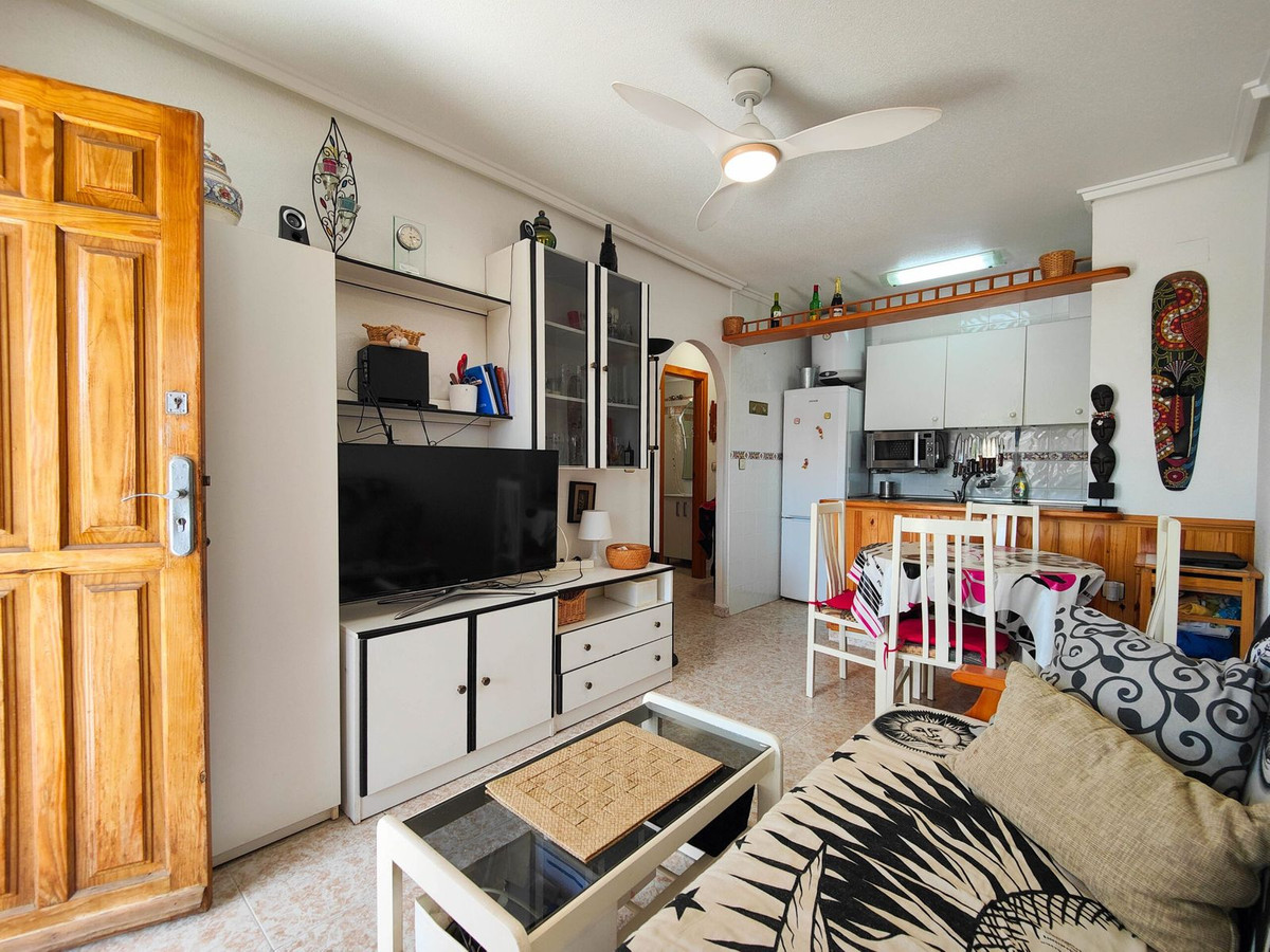 Se vende Apartamento en Planta Última de 3 dormitorios en Costa Blanca, Alicante, España