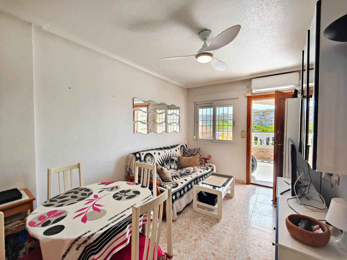 Se vende Apartamento en Planta Última de 3 dormitorios en Costa Blanca, Alicante, España
