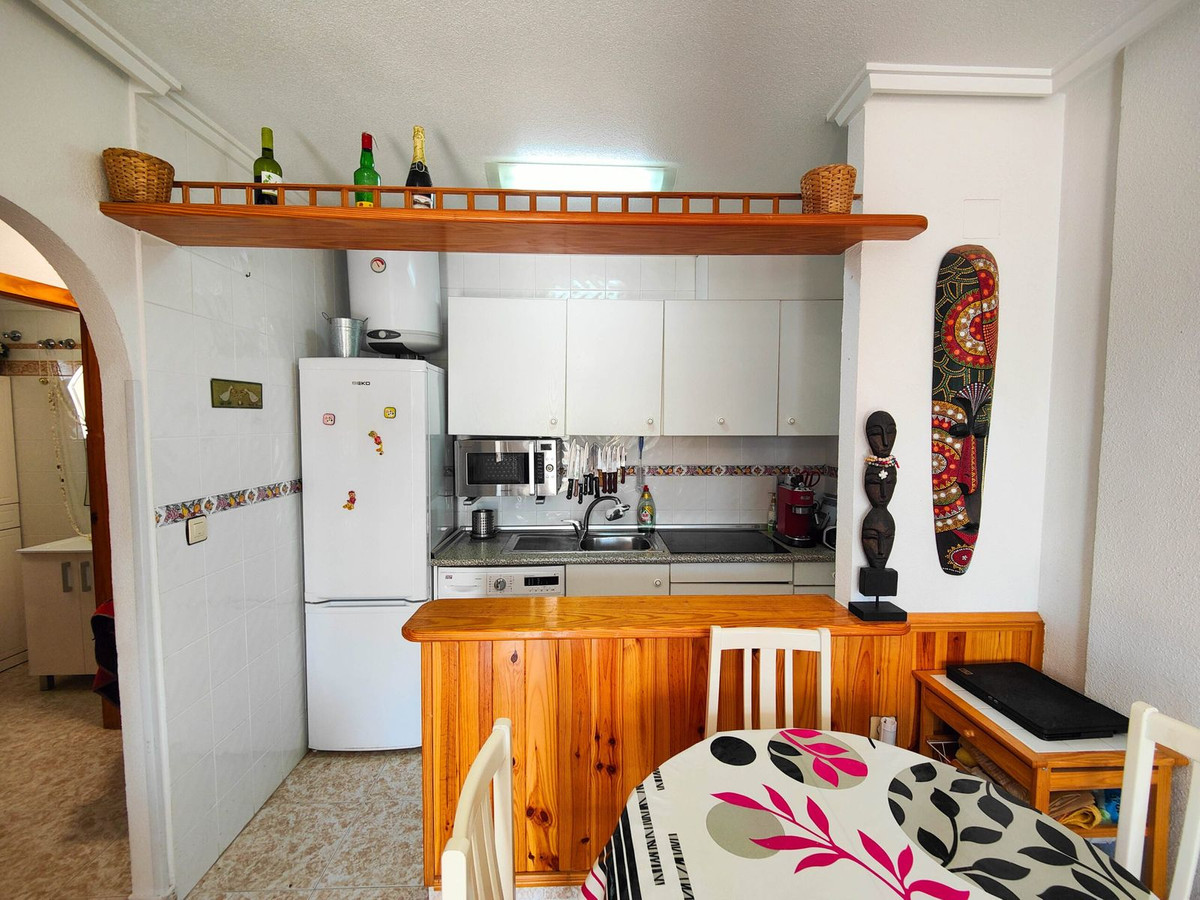 Se vende Apartamento en Planta Última de 3 dormitorios en Costa Blanca, Alicante, España