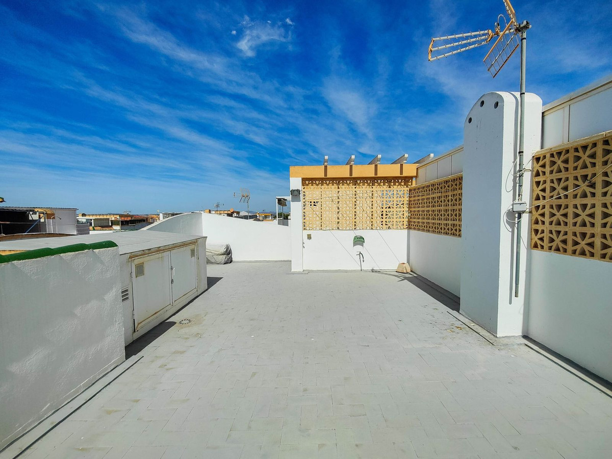 Se vende Apartamento en Planta Última de 3 dormitorios en Costa Blanca, Alicante, España