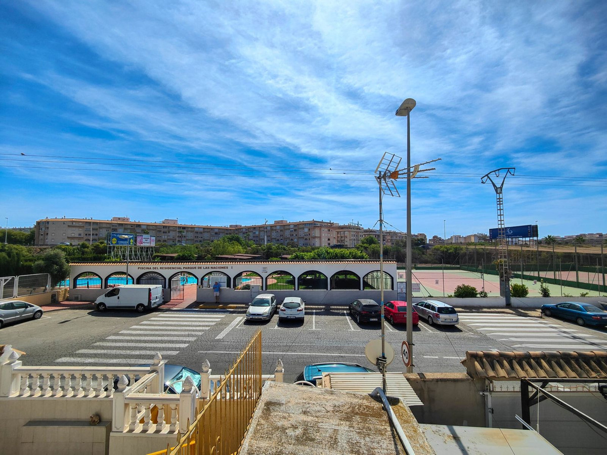 Se vende Apartamento en Planta Última de 3 dormitorios en Costa Blanca, Alicante, España