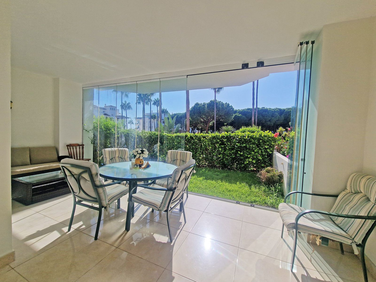 Se vende Apartamento Planta Baja de 2 dormitorios en Costa Del Sol, Málaga, España