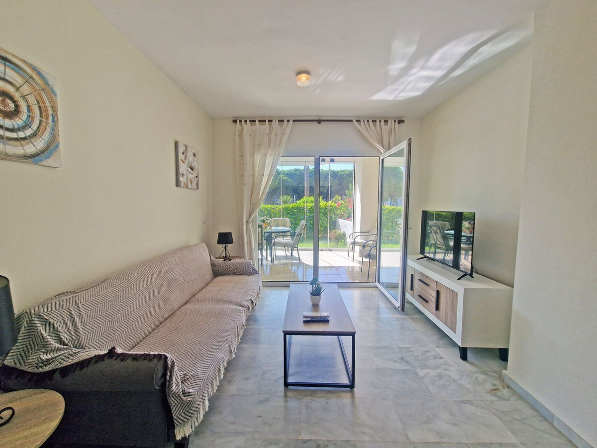 Se vende Apartamento Planta Baja de 2 dormitorios en Costa Del Sol, Málaga, España
