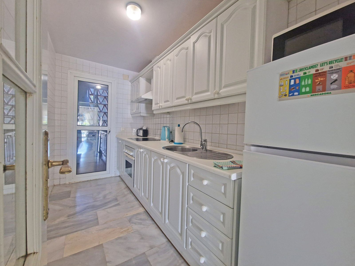 Se vende Apartamento Planta Baja de 2 dormitorios en Costa Del Sol, Málaga, España