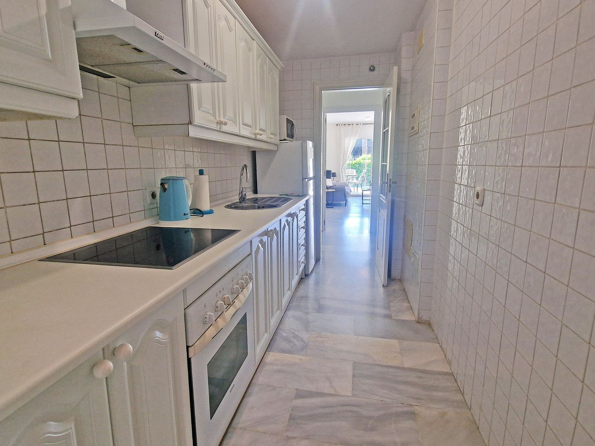 Se vende Apartamento Planta Baja de 2 dormitorios en Costa Del Sol, Málaga, España