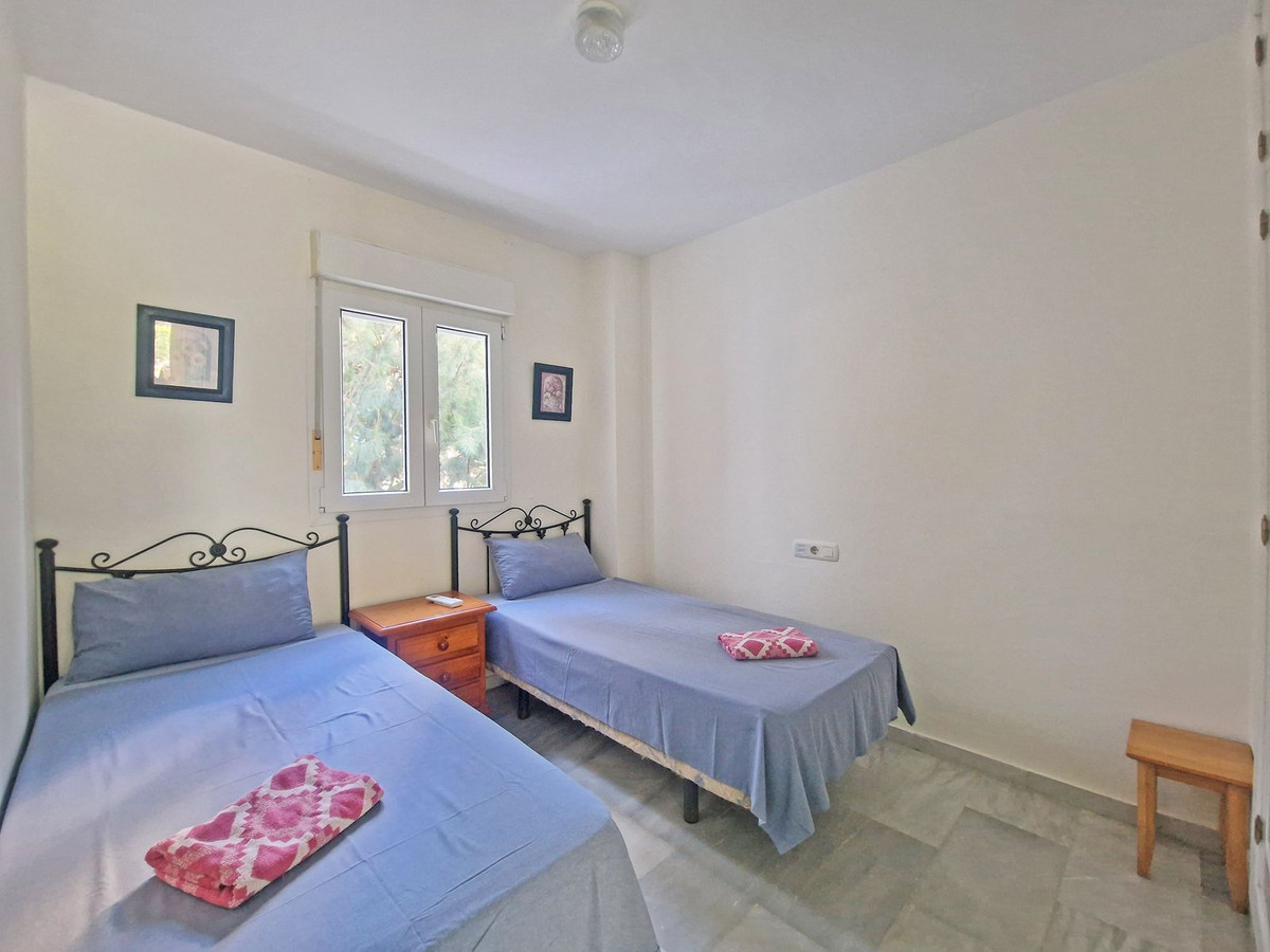 Se vende Apartamento Planta Baja de 2 dormitorios en Costa Del Sol, Málaga, España