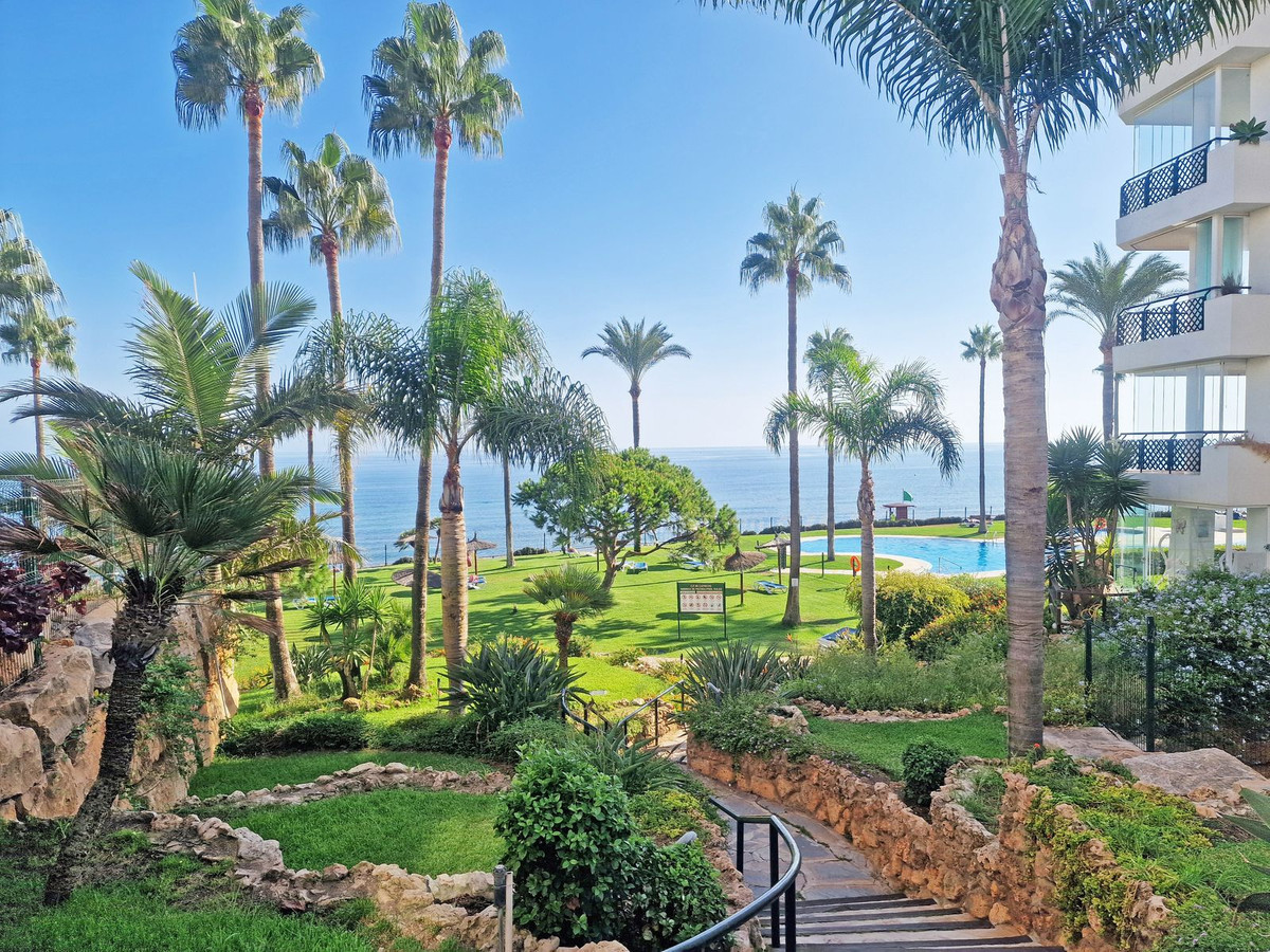 Se vende Apartamento Planta Baja de 2 dormitorios en Costa Del Sol, Málaga, España