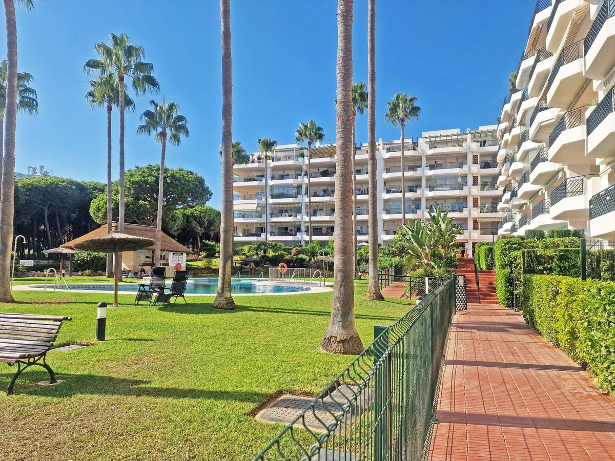 Se vende Apartamento Planta Baja de 2 dormitorios en Costa Del Sol, Málaga, España