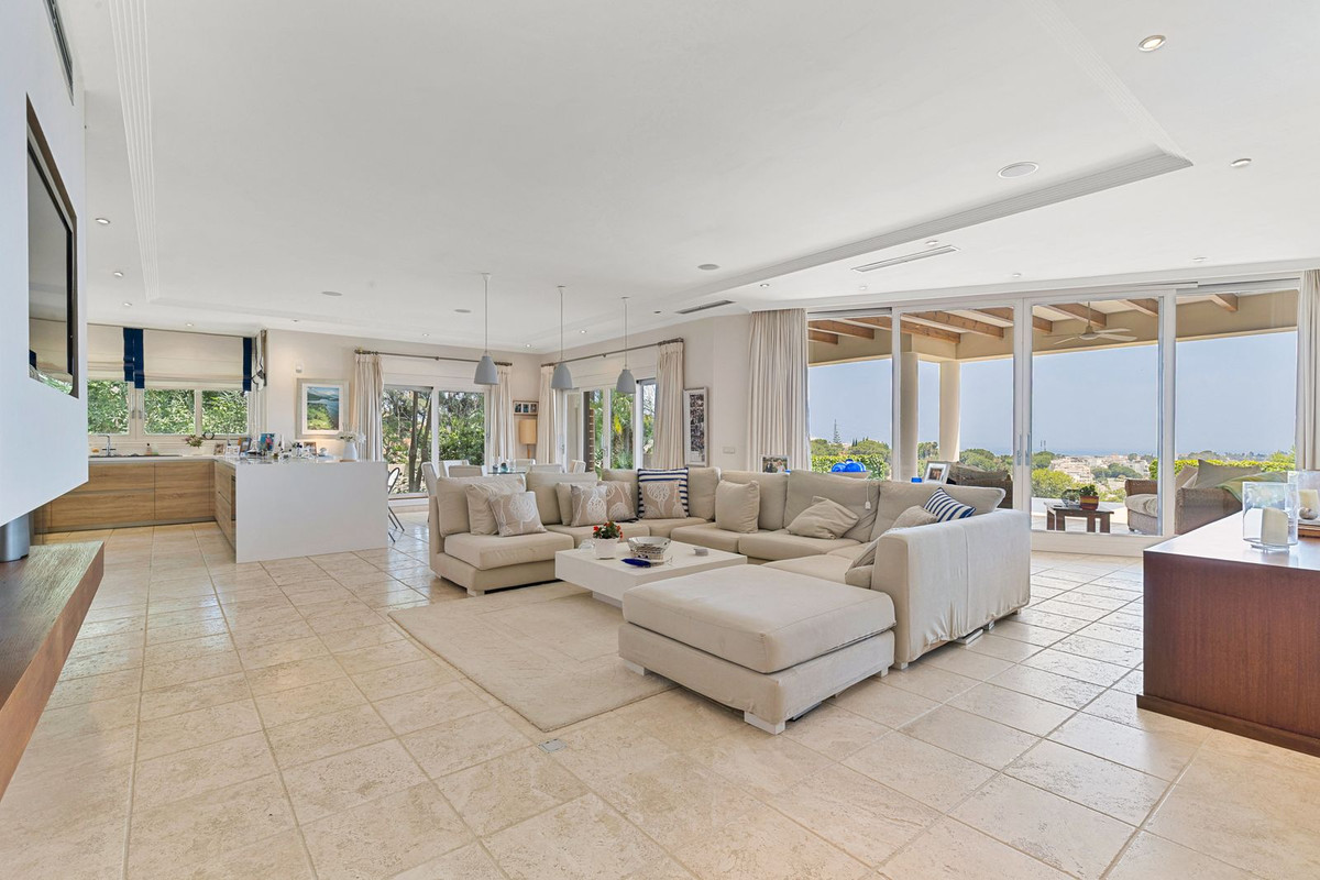 Se vende Villa - Chalet de 5 dormitorios en Costa Del Sol, Málaga, España