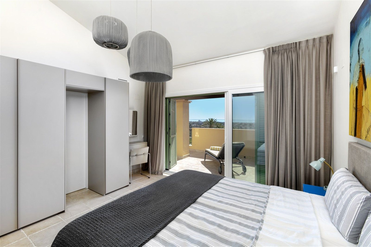4 Bed Apartment for sale in Los Flamingos Costa Del Sol, Málaga, Spain