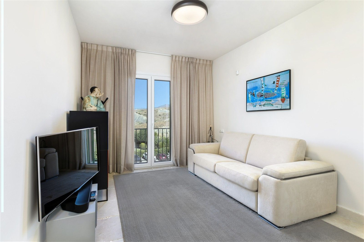 4 Bed Apartment for sale in Los Flamingos Costa Del Sol, Málaga, Spain