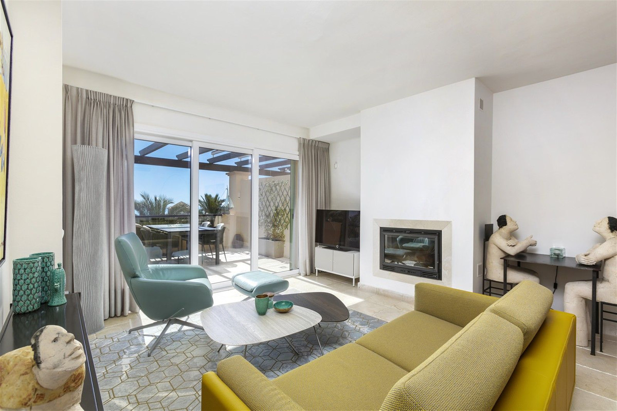 4 Bed Apartment for sale in Los Flamingos Costa Del Sol, Málaga, Spain