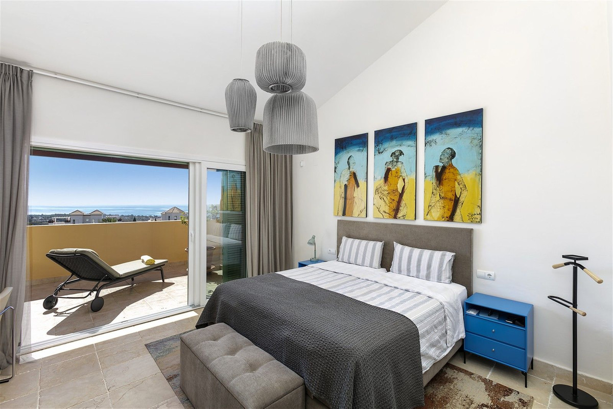 4 Bed Apartment for sale in Los Flamingos Costa Del Sol, Málaga, Spain