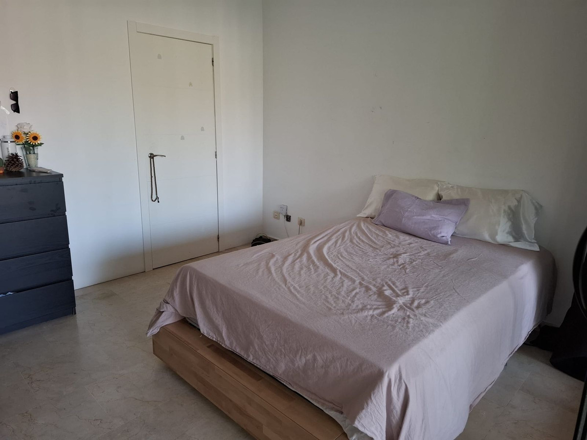 Se vende Apartamento Planta Media de 3 dormitorios en Costa Del Sol, Málaga, España