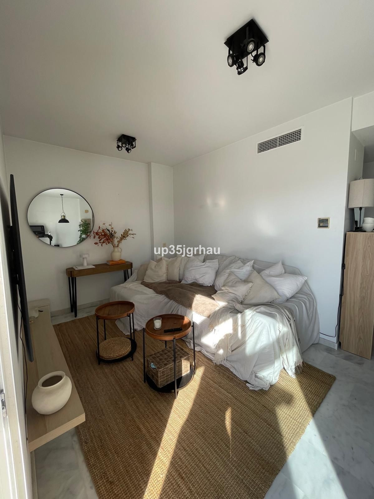 2 Bed Apartment for sale in Estepona Costa Del Sol, Málaga, Spain