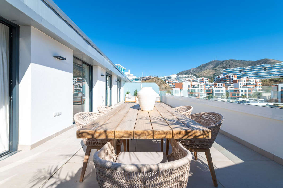 2 Bed Apartment for sale in Fuengirola Costa Del Sol, Málaga, Spain