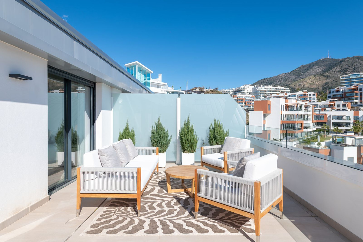 2 Bed Apartment for sale in Fuengirola Costa Del Sol, Málaga, Spain
