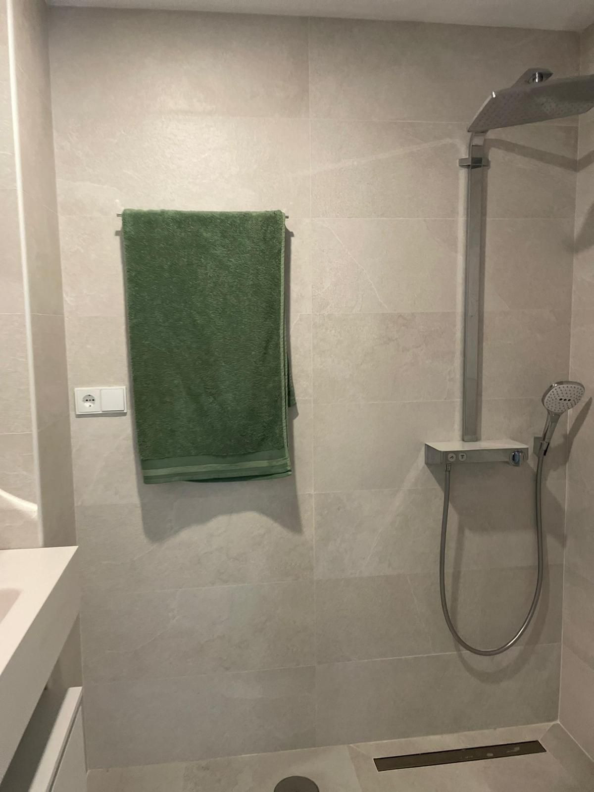 3 Bed Apartment for sale in Benalmadena Costa Costa Del Sol, Málaga, Spain