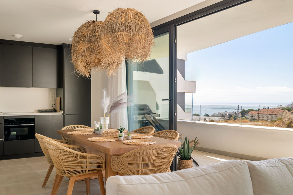 Se vende Apartamento Planta Media de 2 dormitorios en Costa Del Sol, Málaga, España