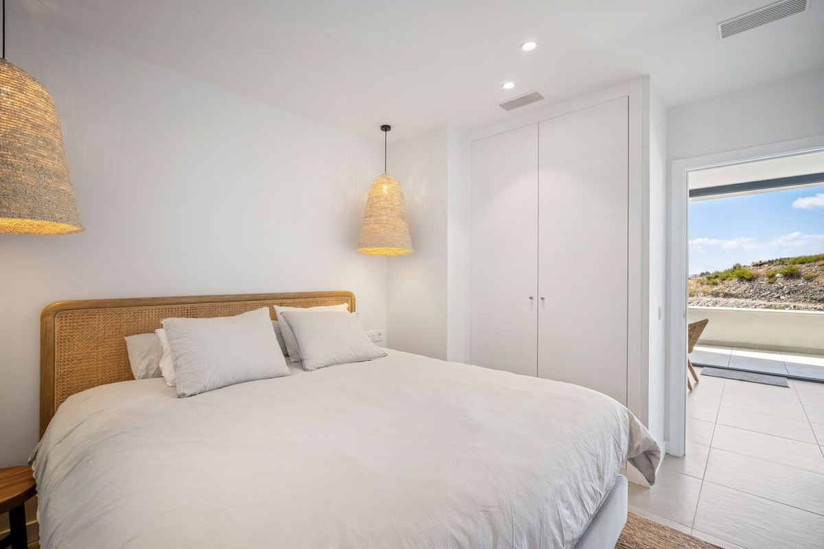 Se vende Apartamento Planta Media de 2 dormitorios en Costa Del Sol, Málaga, España