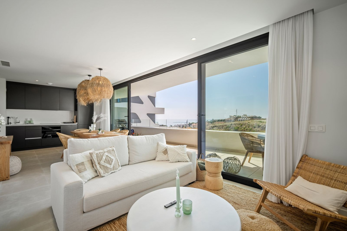 Se vende Apartamento Planta Media de 2 dormitorios en Costa Del Sol, Málaga, España