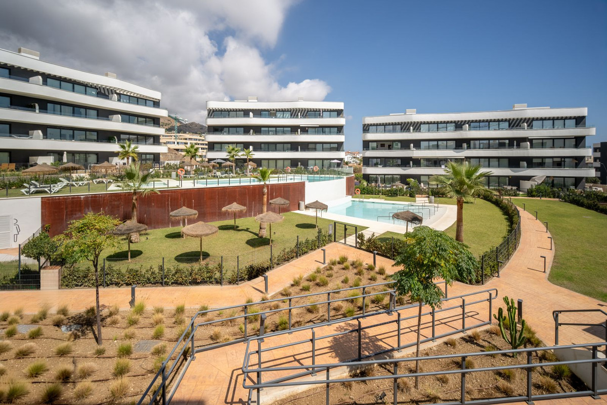 Se vende Apartamento Planta Media de 2 dormitorios en Costa Del Sol, Málaga, España