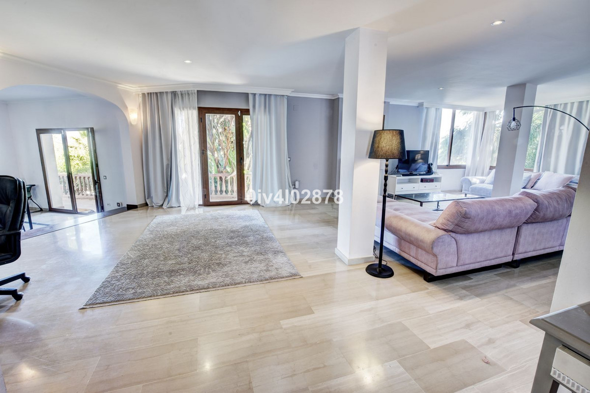 Se vende Villa - Chalet de 6 dormitorios en Costa Del Sol, Málaga, España