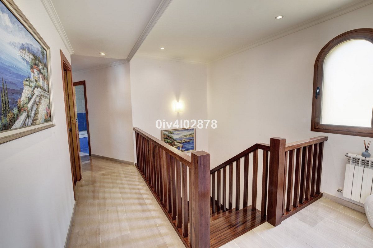 Se vende Villa - Chalet de 6 dormitorios en Costa Del Sol, Málaga, España