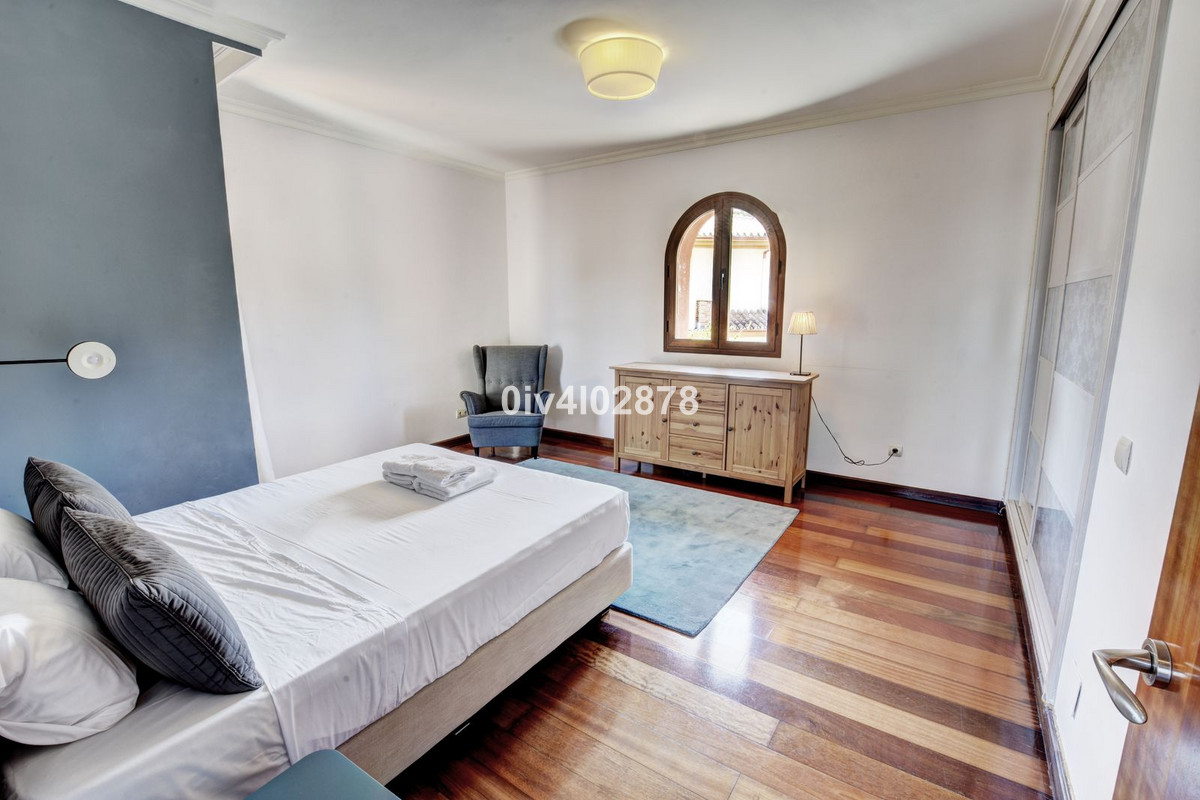 Se vende Villa - Chalet de 6 dormitorios en Costa Del Sol, Málaga, España