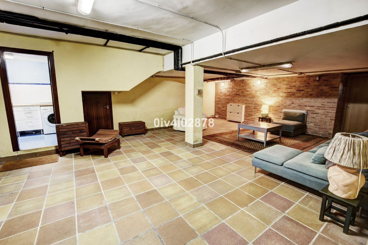 Se vende Villa - Chalet de 6 dormitorios en Costa Del Sol, Málaga, España
