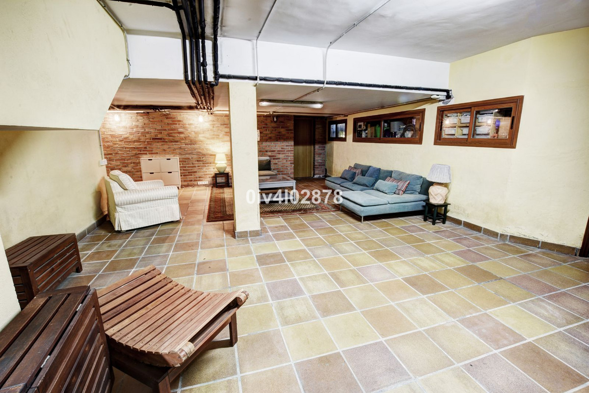 Se vende Villa - Chalet de 6 dormitorios en Costa Del Sol, Málaga, España