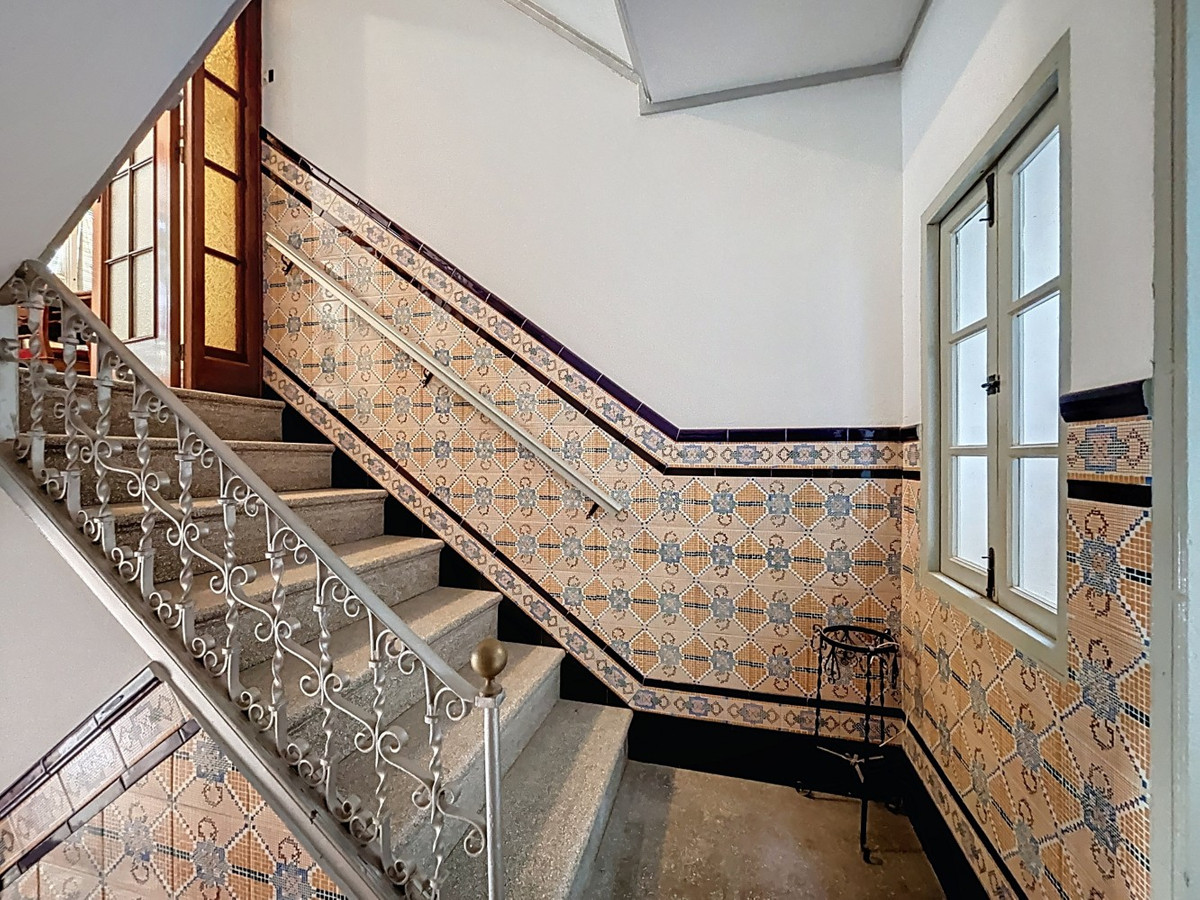 Se vende Pareada de 8 dormitorios en Costa Del Sol East, Málaga, España