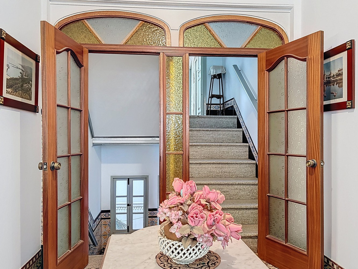 Se vende Pareada de 8 dormitorios en Costa Del Sol East, Málaga, España