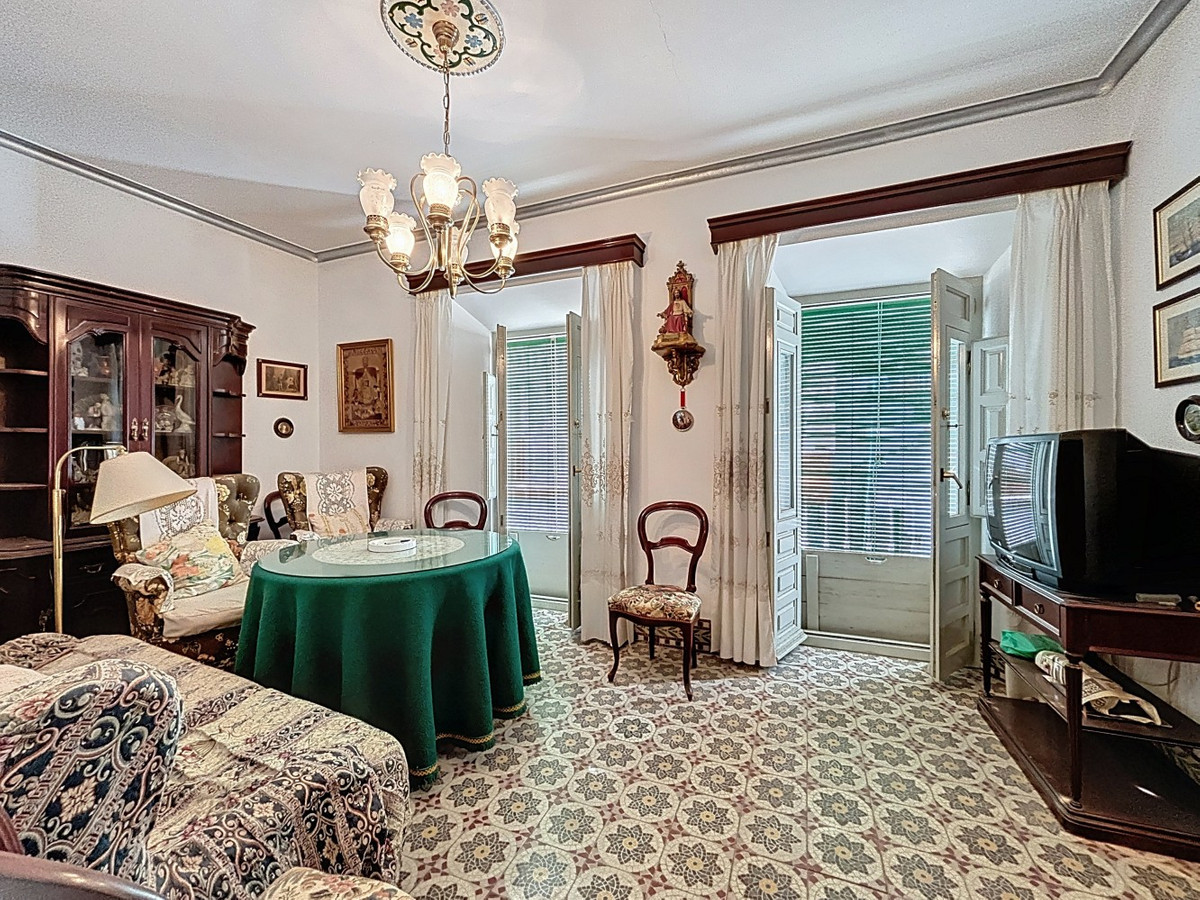Se vende Pareada de 8 dormitorios en Costa Del Sol East, Málaga, España