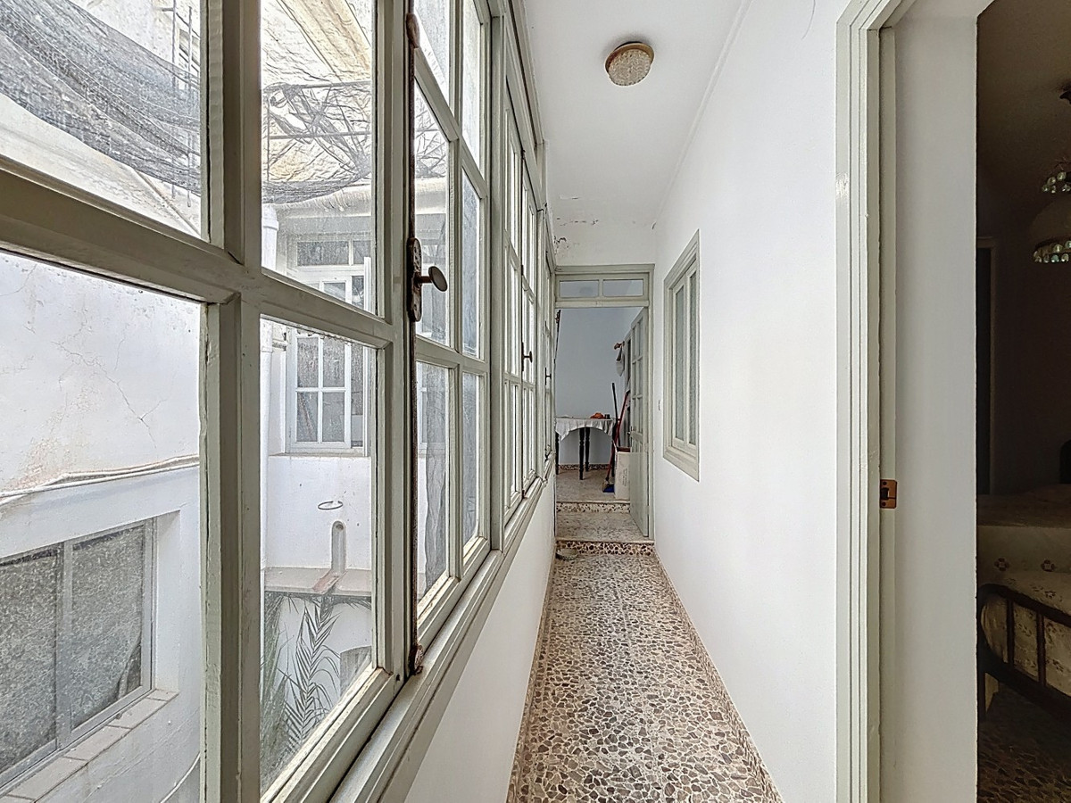 Se vende Pareada de 8 dormitorios en Costa Del Sol East, Málaga, España