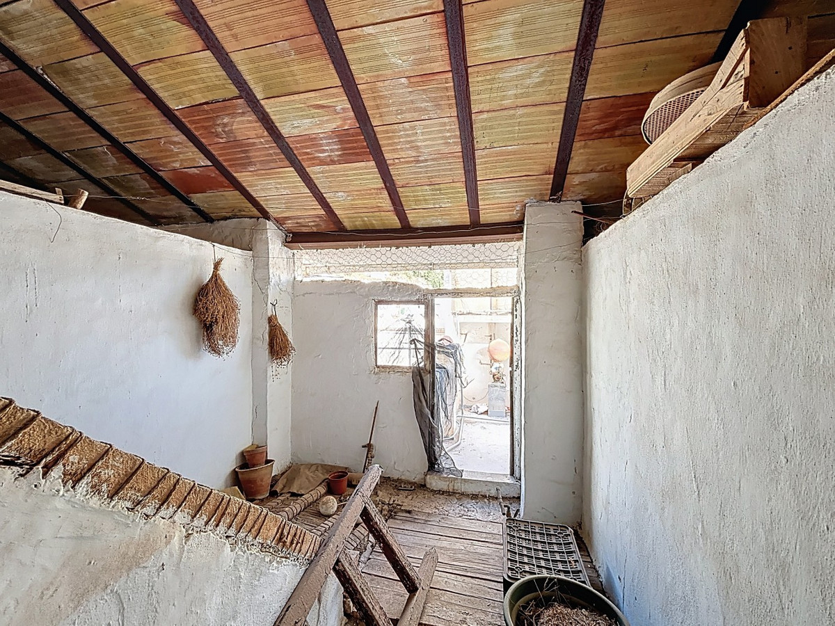 Se vende Pareada de 8 dormitorios en Costa Del Sol East, Málaga, España