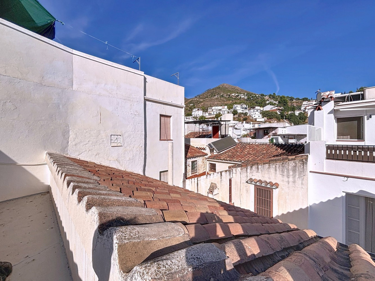 Se vende Pareada de 8 dormitorios en Costa Del Sol East, Málaga, España