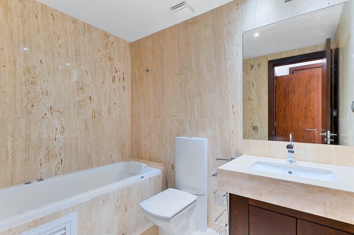 3 Bed Apartment for sale in Nueva Andalucía Costa Del Sol, Málaga, Spain